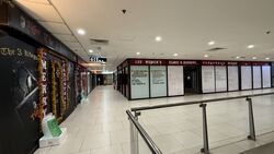 Lucky Plaza (D9), Retail #540199281